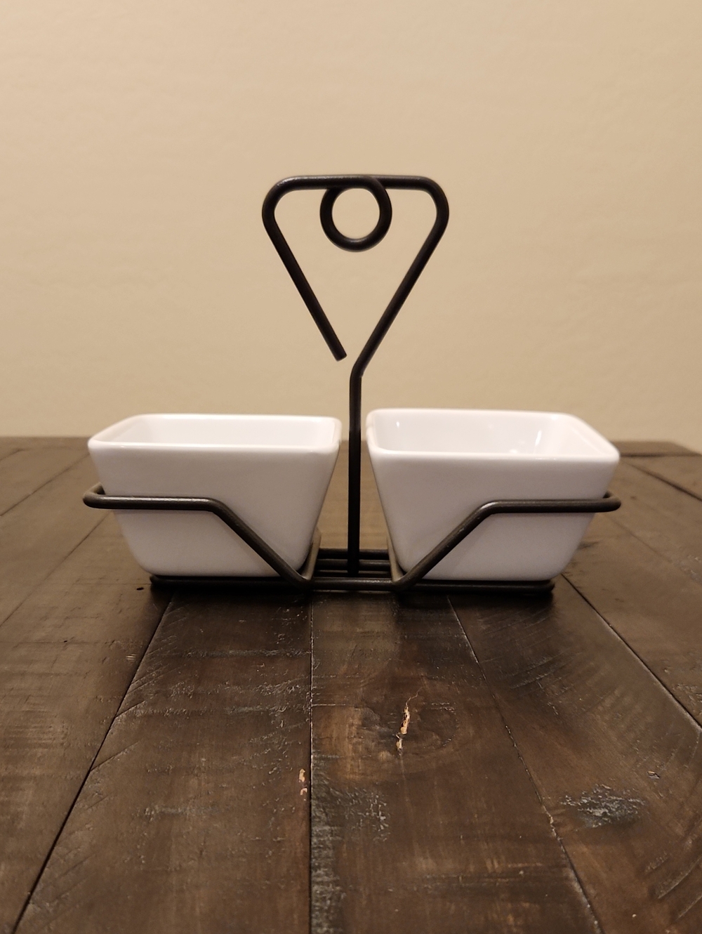 The Pampered Chef Simple Additions Two-Section Condiment Server and Caddy Set